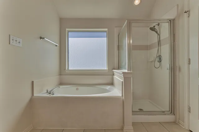 $1,800 | 21322 Hannover Forest, Spring, TX 77388