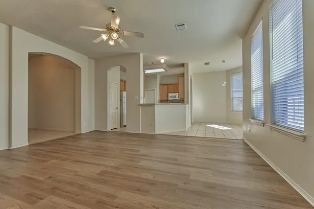 $1,800 | 21322 Hannover Forest, Spring, TX 77388