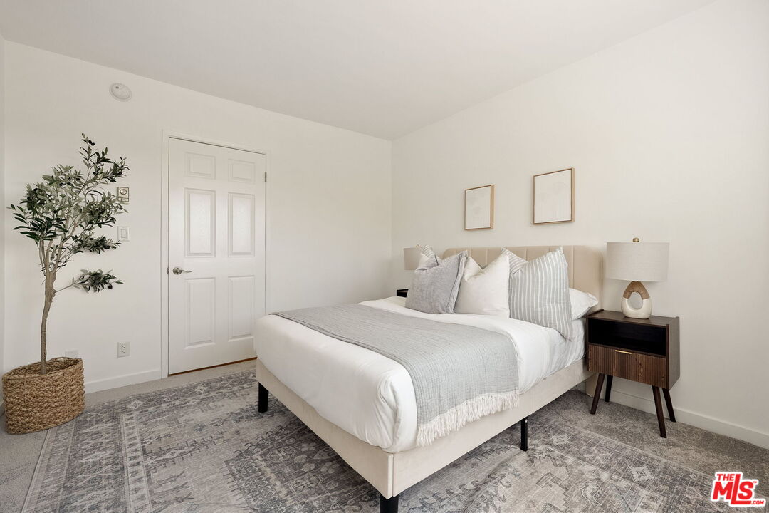 10725 Ohio Avenue, Unit PH2 Los Angeles, CA 90024 - Photo 27 of 31