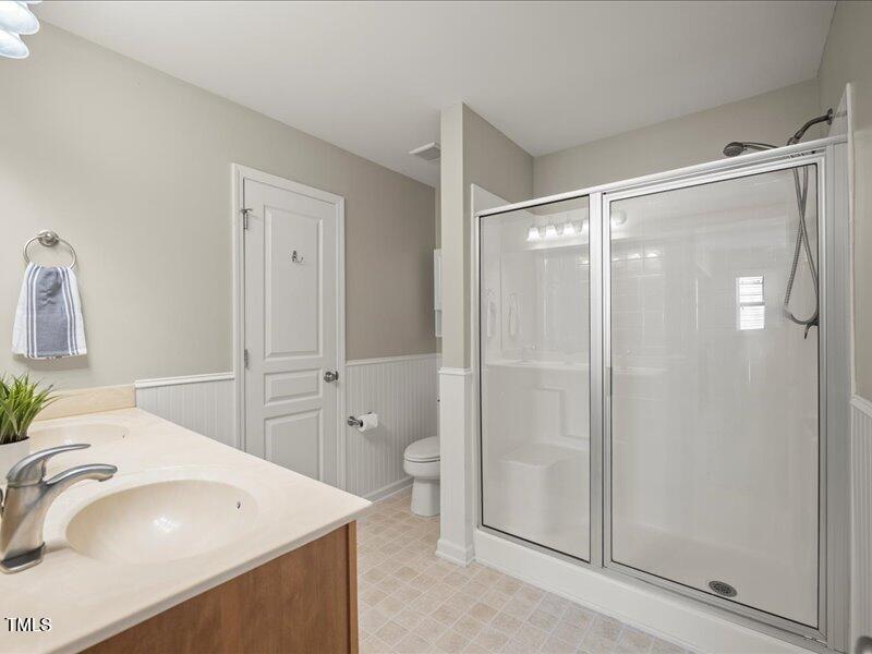 2533 Asher View Court Raleigh, NC 27606 - Photo 42 of 61 37-P1064545