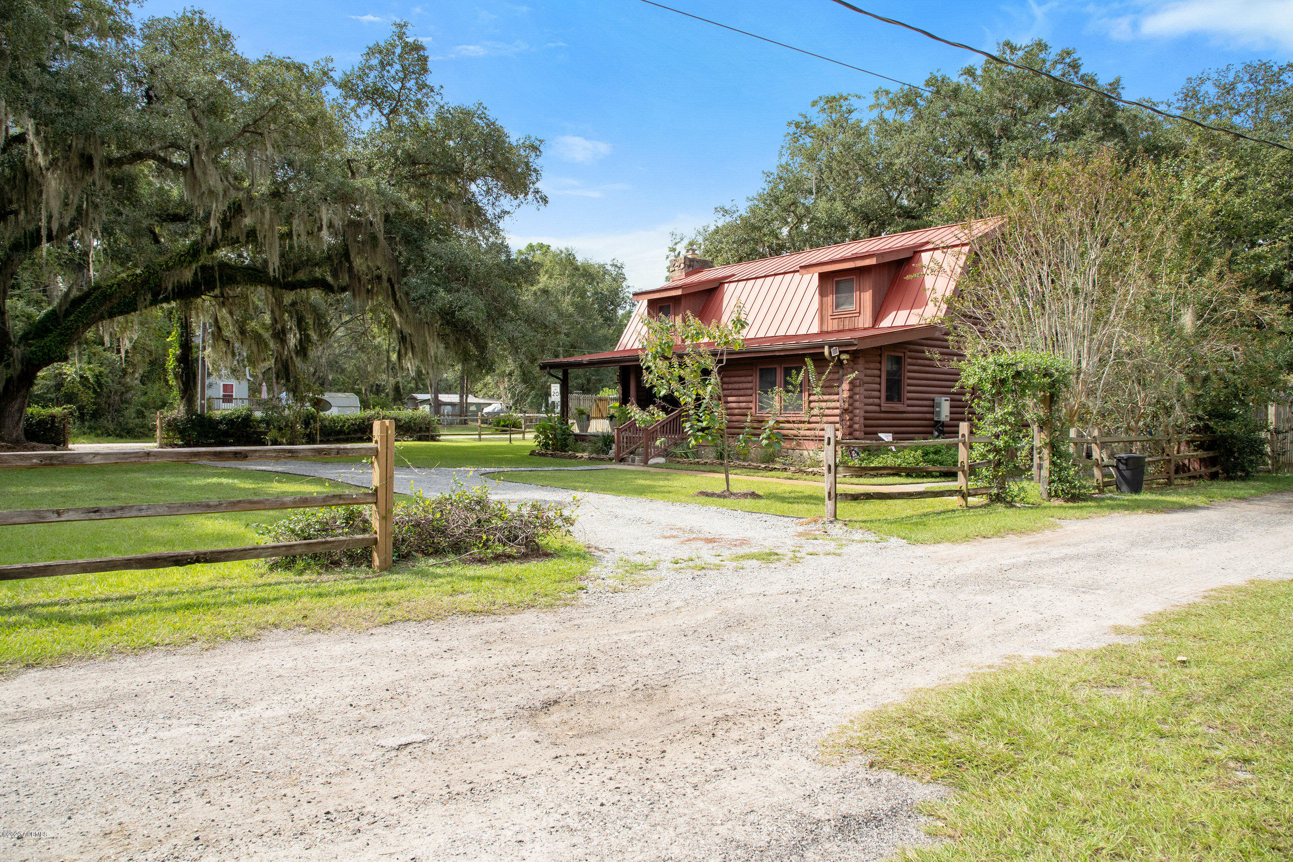 1082 Lands End Road St. Helena Island, SC 29920 - Photo 5 of 48 DSC07176