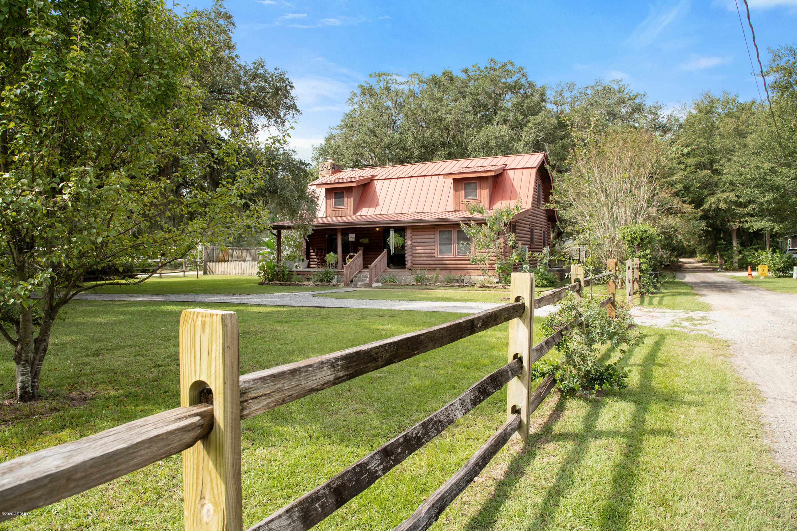1082 Lands End Road St. Helena Island, SC 29920 - Photo 6 of 48 DSC07181