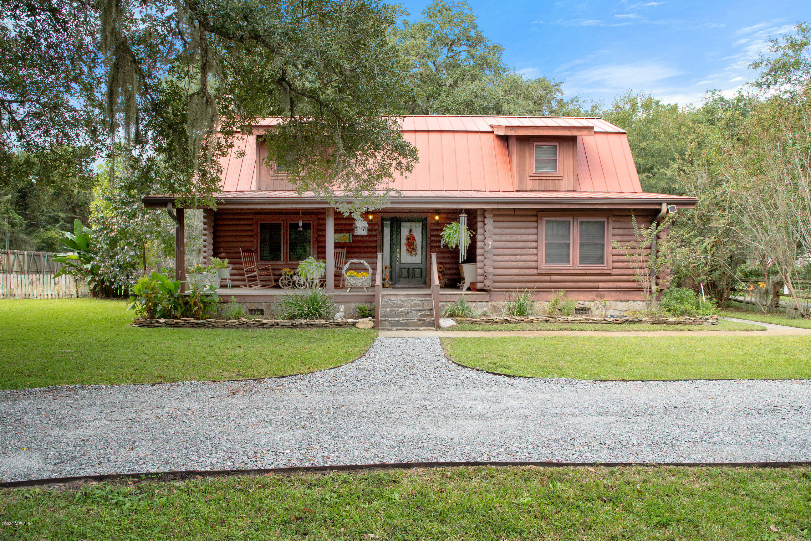 1082 Lands End Road St. Helena Island, SC 29920 - Photo 9 of 48 DSC07201