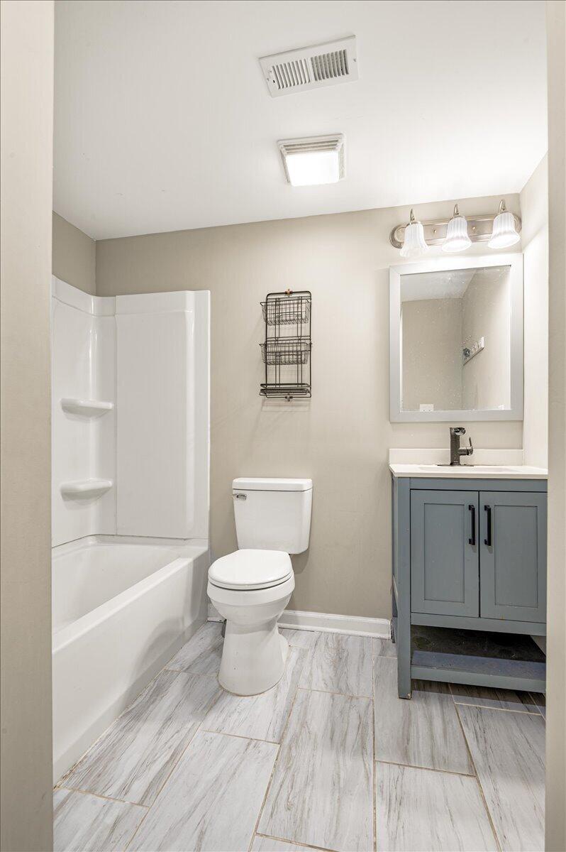 305 Maple Street Corbin, KY 40701 - Photo 24 of 40 20-Primary Bathroom