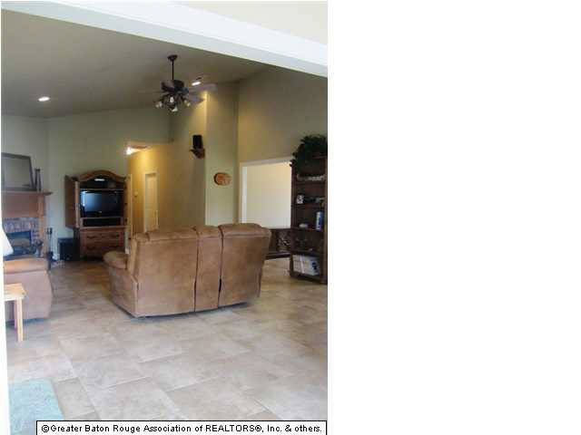 15181 Pride Port Hudson Road Pride, LA 70770 - Photo 15 of 31 Gallery Image 15