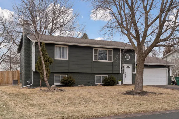 $425,000 | 13630 87th Avenue North, Maple Grove, MN 55369