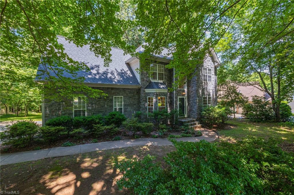 2805 Lockland Drive Oak Ridge, NC 27310 - Photo 4 of 35