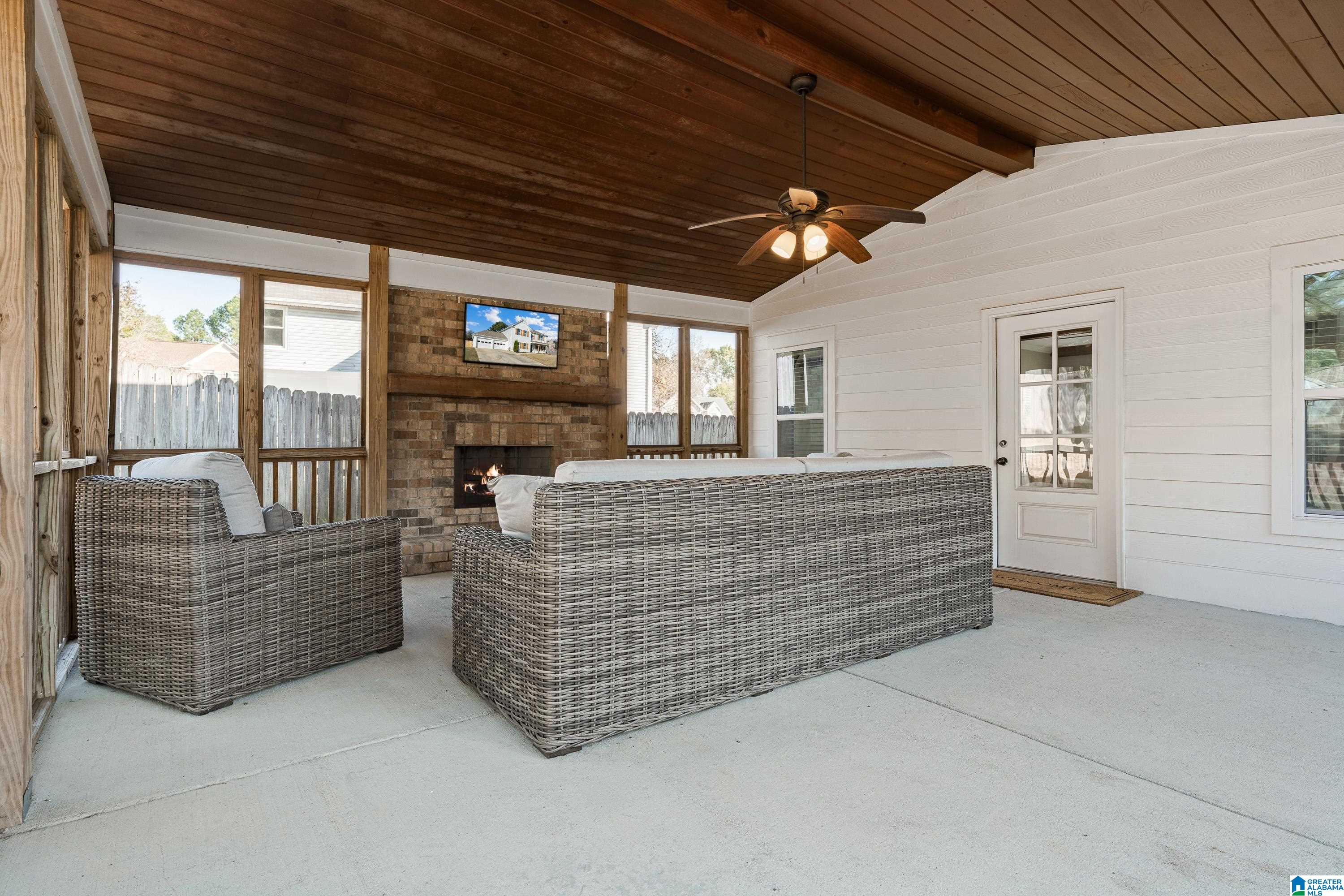 102 Brook Circle Pelham, AL 35124 - Photo 29 of 35