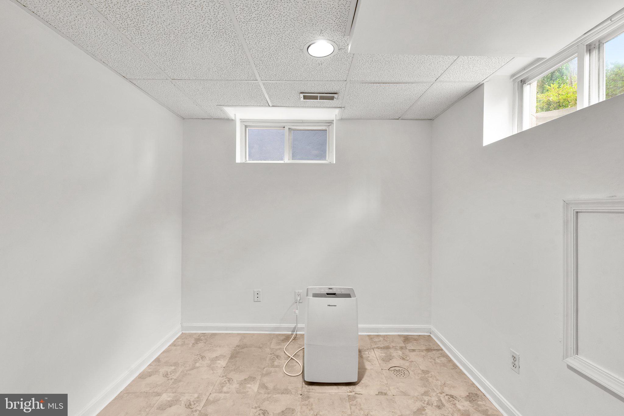 807 Islington Street Silver Spring, MD 20910 - Photo 36 of 49 Lower Level Office/Den Space