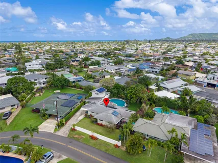 $2,295,000 | 531 Kaiemi Street, Kailua, HI 96734