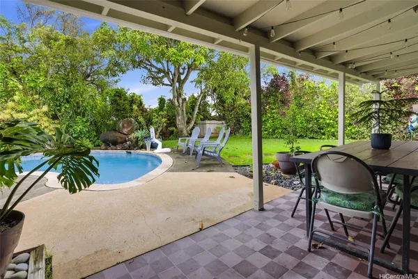 $2,295,000 | 531 Kaiemi Street, Kailua, HI 96734