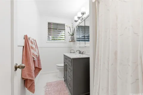 $2,295,000 | 531 Kaiemi Street, Kailua, HI 96734