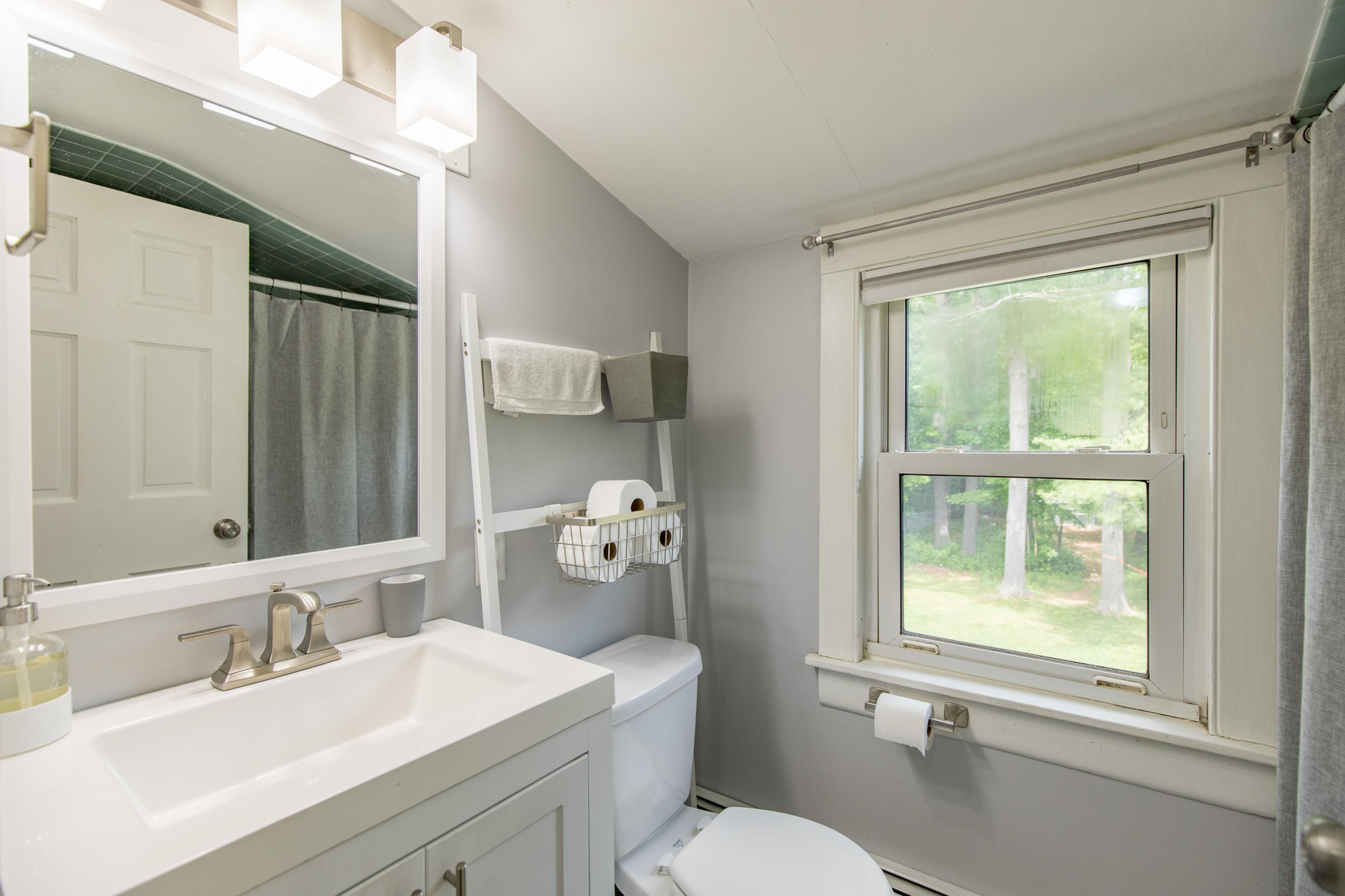 147 Bridgton Road Westbrook, ME 04092 - Photo 27 of 41 147 Bridgton Road Westbrook-24