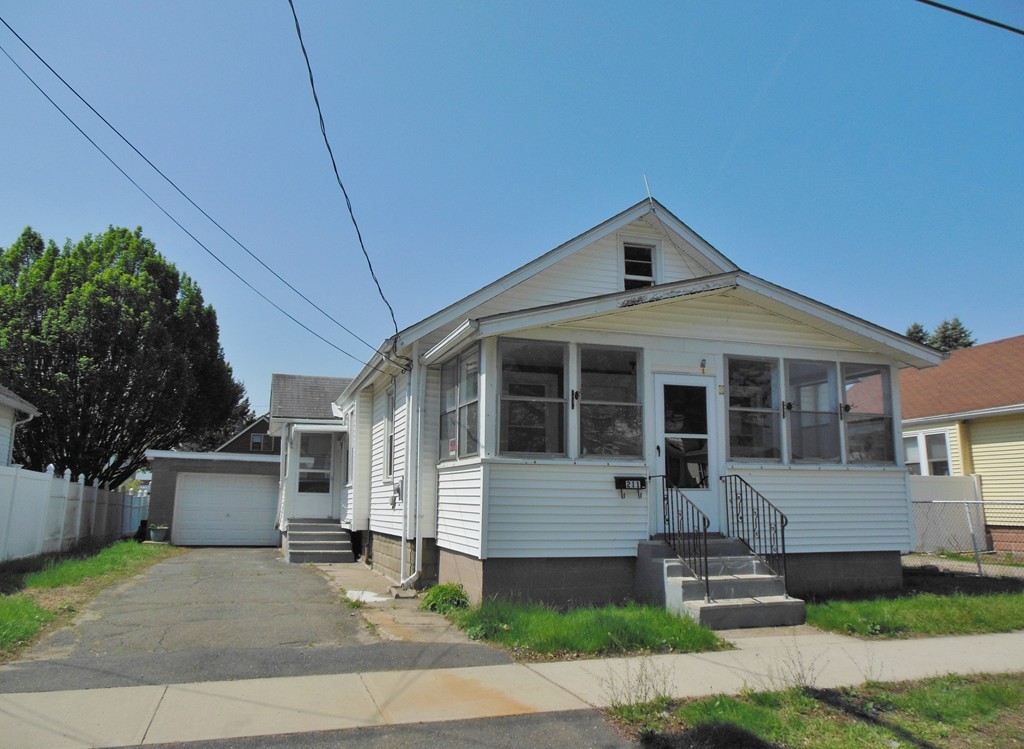 211 Windsor Street West Springfield, MA 01089 - Photo 1 of 25 Gallery Image 1