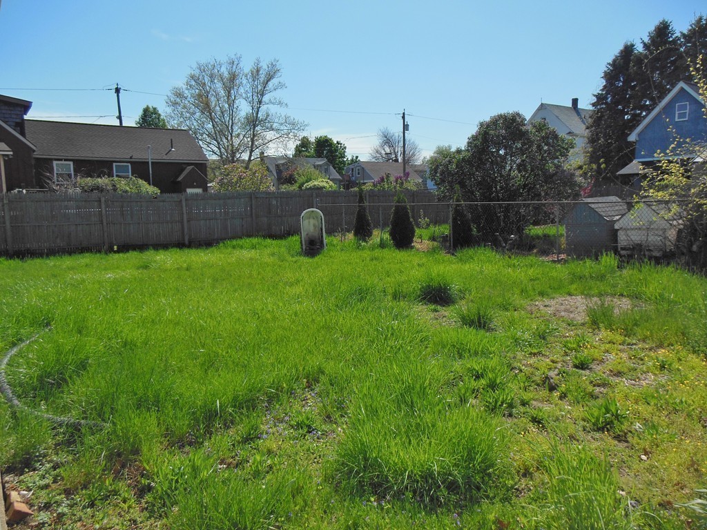 211 Windsor Street West Springfield, MA 01089 - Photo 23 of 25 Gallery Image 23