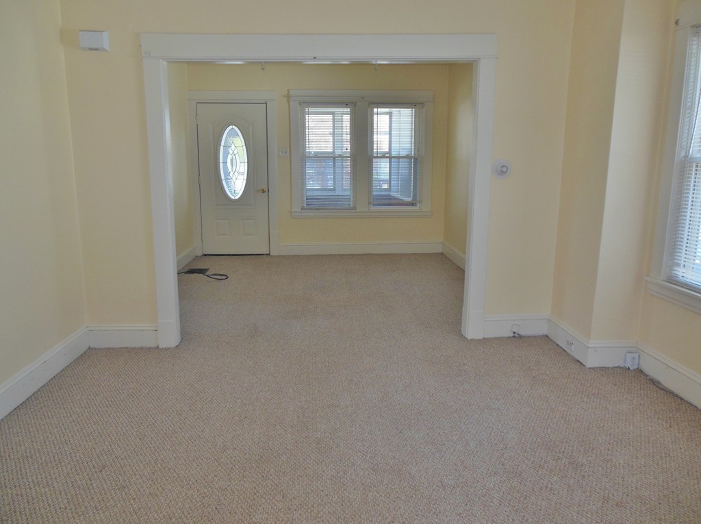 211 Windsor Street West Springfield, MA 01089 - Photo 10 of 25 Gallery Image 10