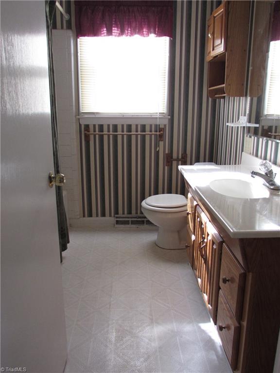 3046 Pleasant Ridge Road Summerfield, NC 27358 - Photo 11 of 22
