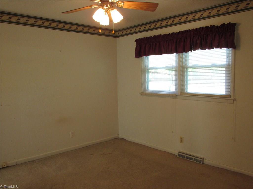 3046 Pleasant Ridge Road Summerfield, NC 27358 - Photo 14 of 22