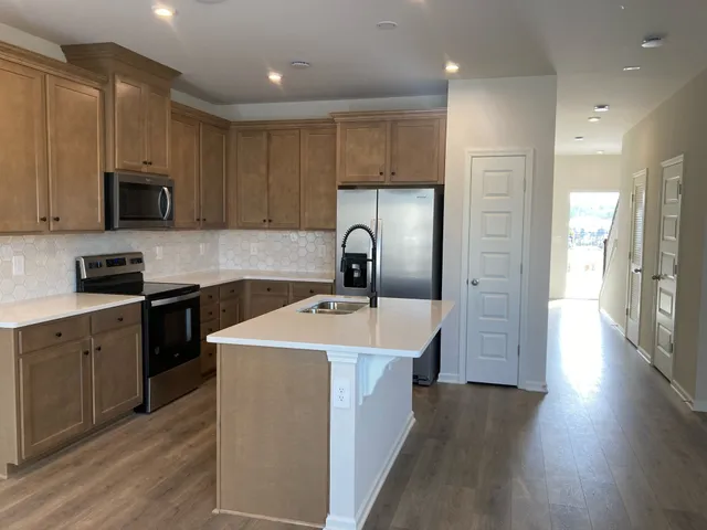 $2,000 | 5086 Dayflower Drive, Hermitage, TN 37076