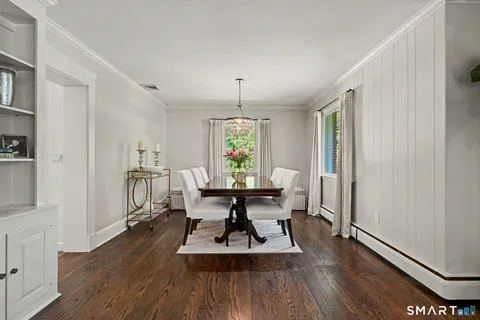 $1,495,000 | 19 Crooked Trail, Norwalk, CT 06853