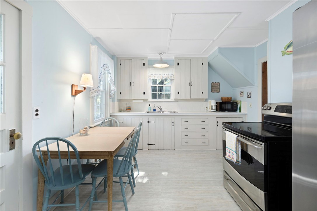 12 Nassau Road Narragansett, RI 02882 - Photo 28 of 43