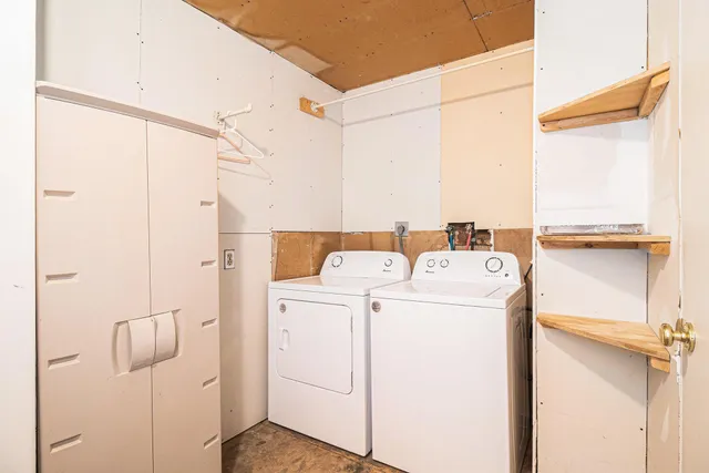 $365,000 | 29490 221st Avenue, Belle Plaine, MN 56011