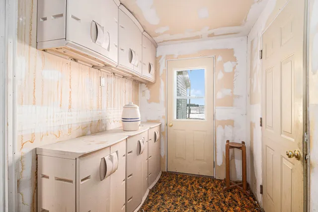 $365,000 | 29490 221st Avenue, Belle Plaine, MN 56011