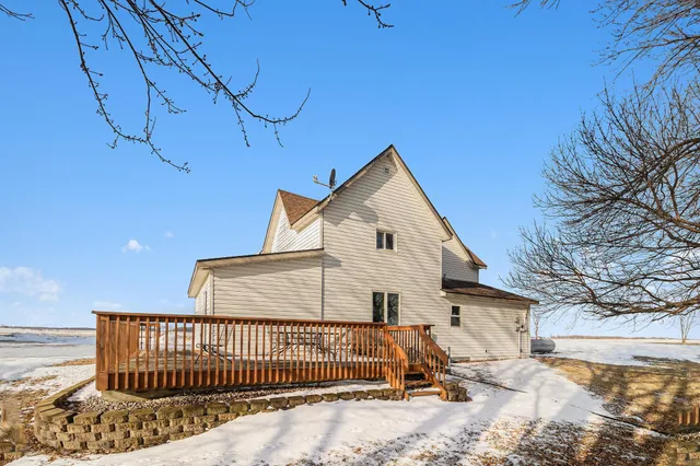 $365,000 | 29490 221st Avenue, Belle Plaine, MN 56011