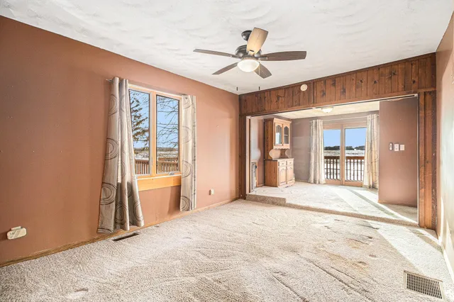 $365,000 | 29490 221st Avenue, Belle Plaine, MN 56011