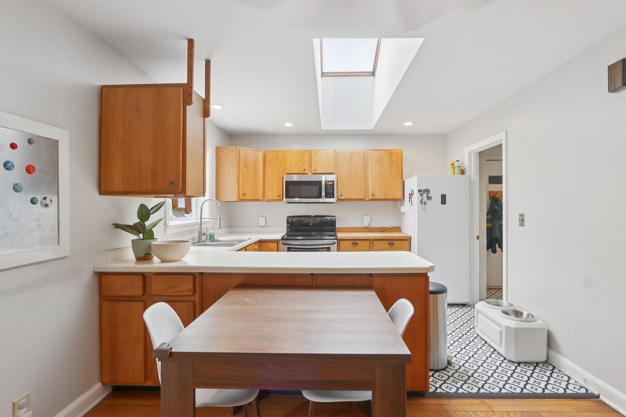 10 South Hillside Terrace Madison, WI 53705 - Photo 6 of 38