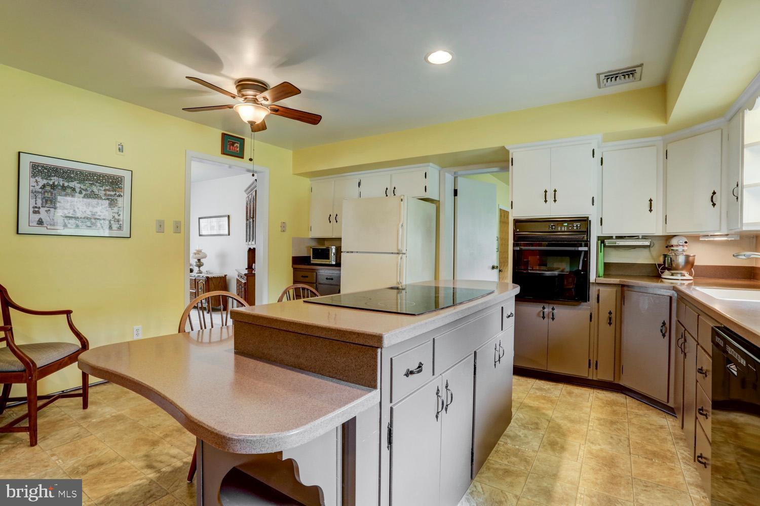 371 East Roseville Road Lancaster, PA 17601 - Photo 22 of 44 Gallery Image 22