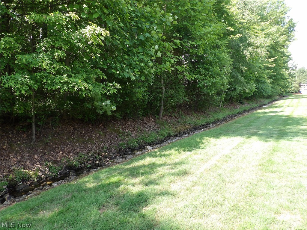 6695 Clingan Road, Unit 15 Youngstown, OH 44514 - Photo 18 of 19
