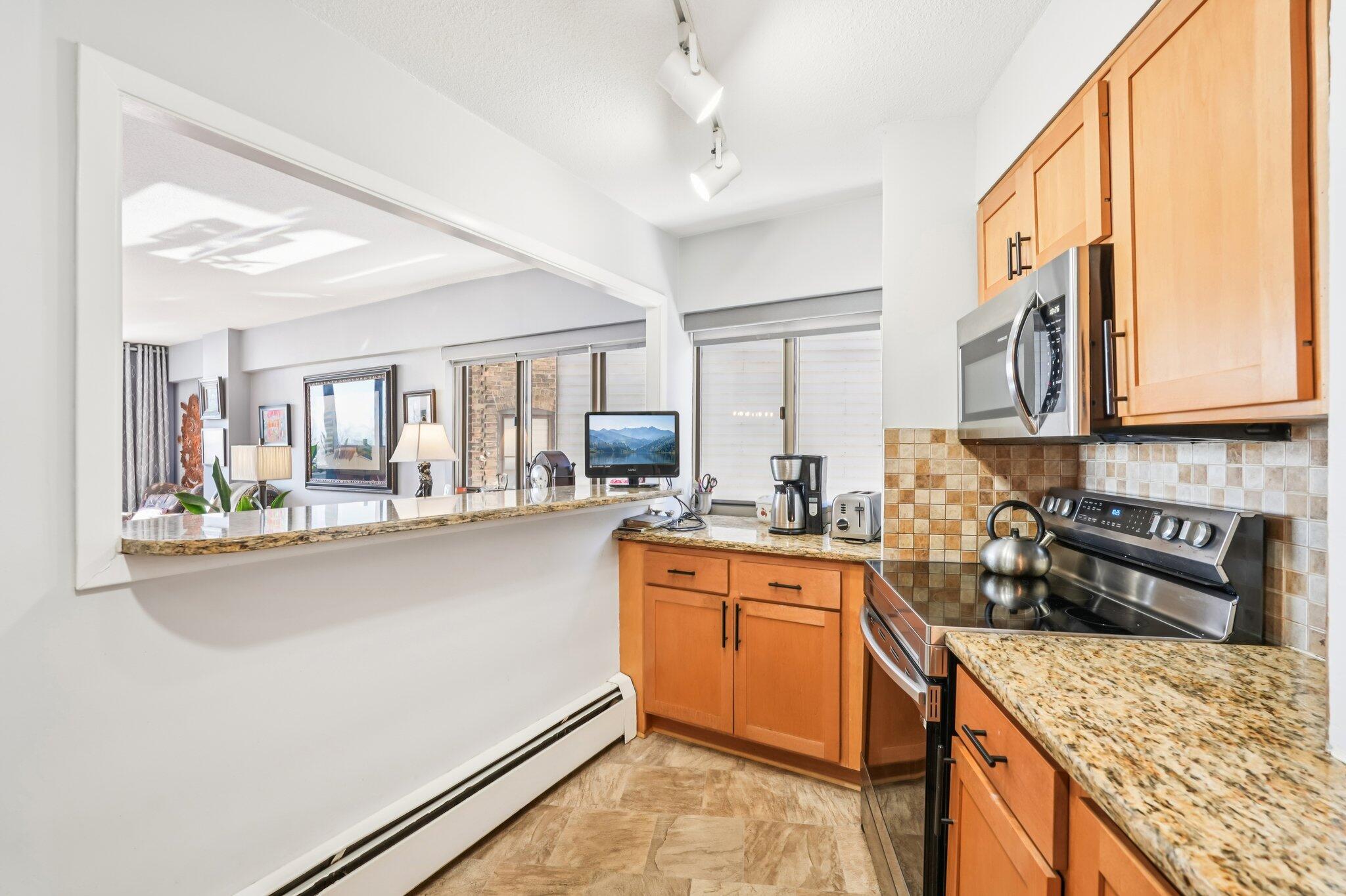 1919 North Summit Avenue, Unit 1C Milwaukee, WI 53202 - Photo 11 of 24 Kitchen