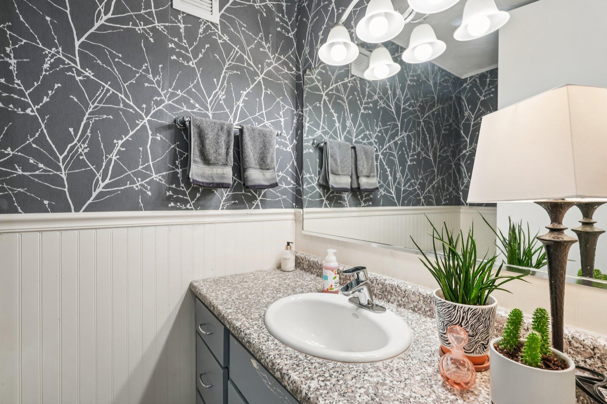 1919 North Summit Avenue, Unit 1C Milwaukee, WI 53202 - Photo 16 of 24 Half Bath