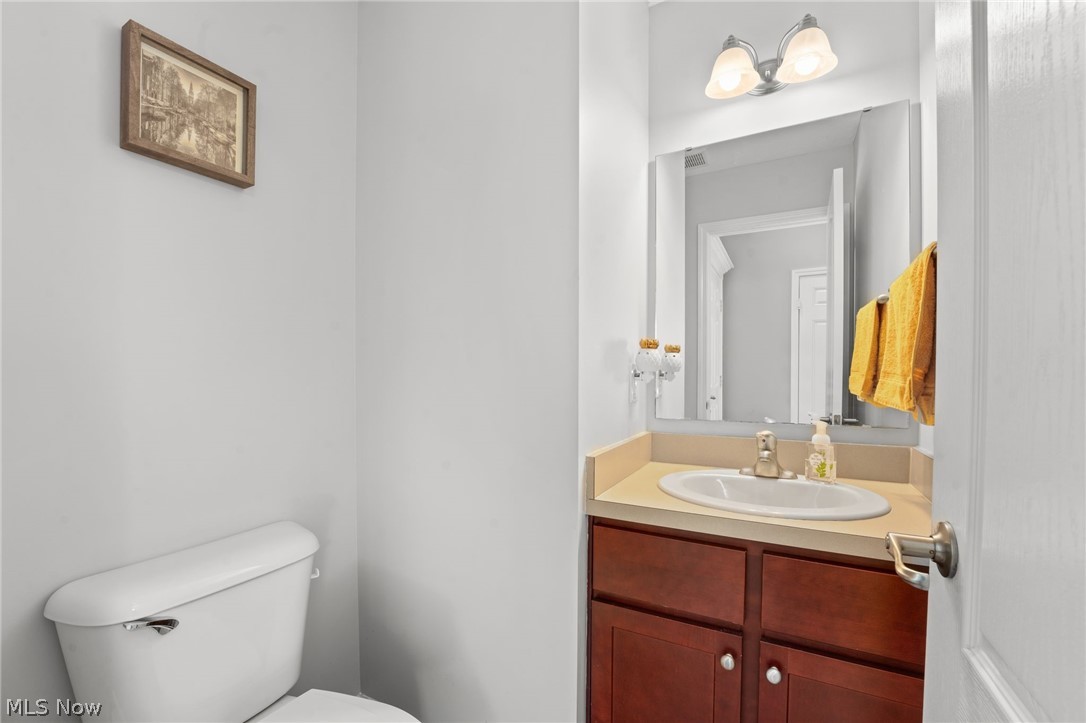 8111 Munson Road Mentor, OH 44060 - Photo 9 of 41 Gallery Image 9