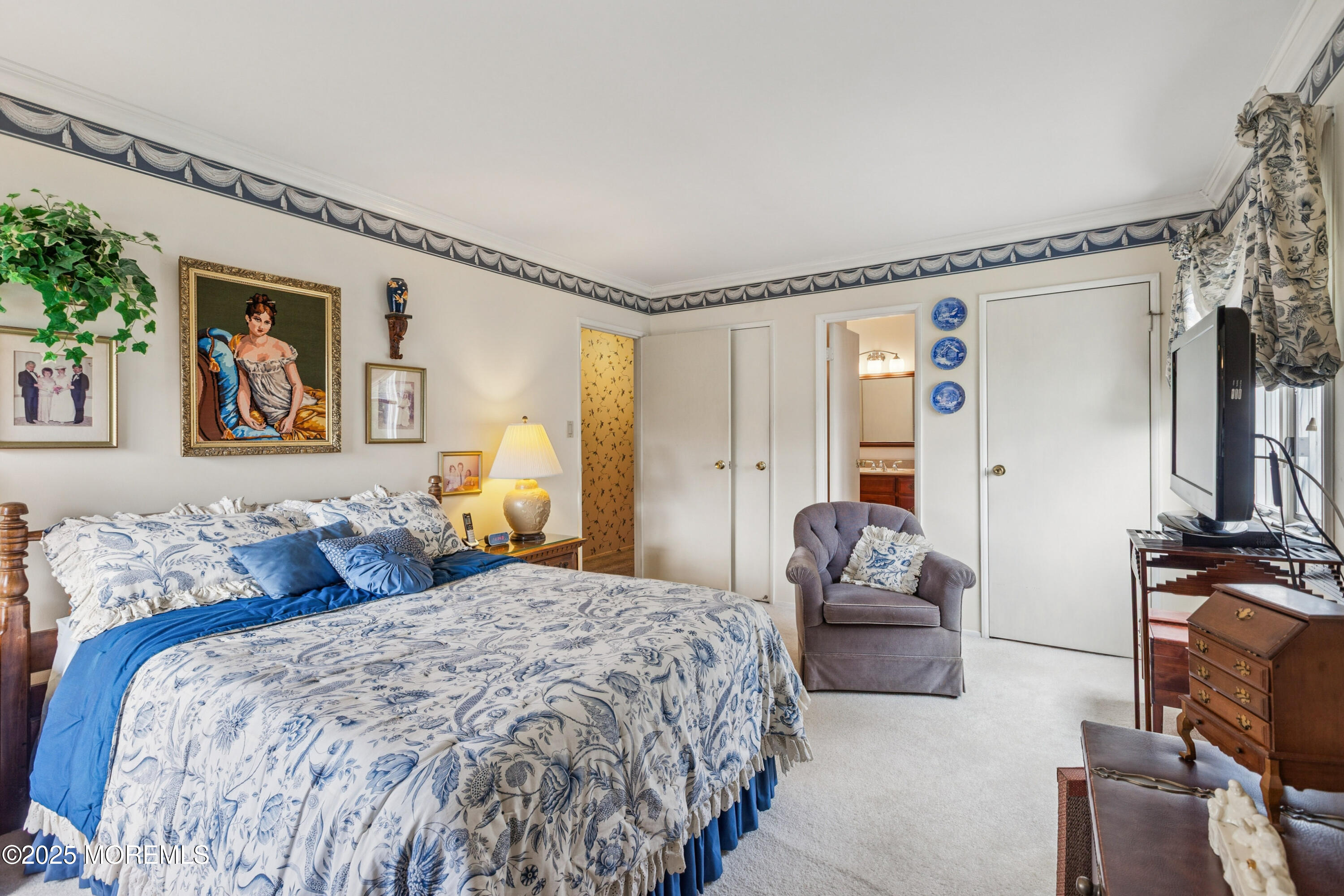 1 Hansen Road Old Bridge, NJ 08857 - Photo 18 of 25 a bedroom with bed and a couch