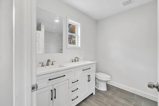 $599,900 | 159 Tom Swamp Road, Hamden, CT 06518