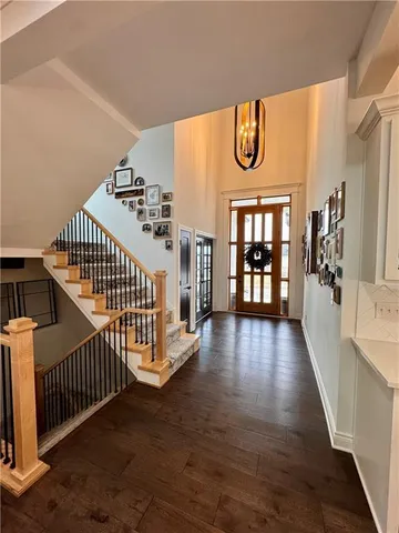 $825,000 | 5852 South National Drive, Parkville, MO 64152