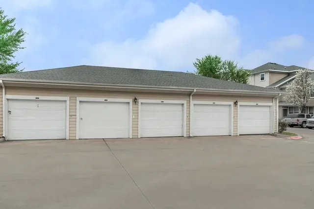 $1,063 | 4101 Delafield Lane, Dallas, TX 75227