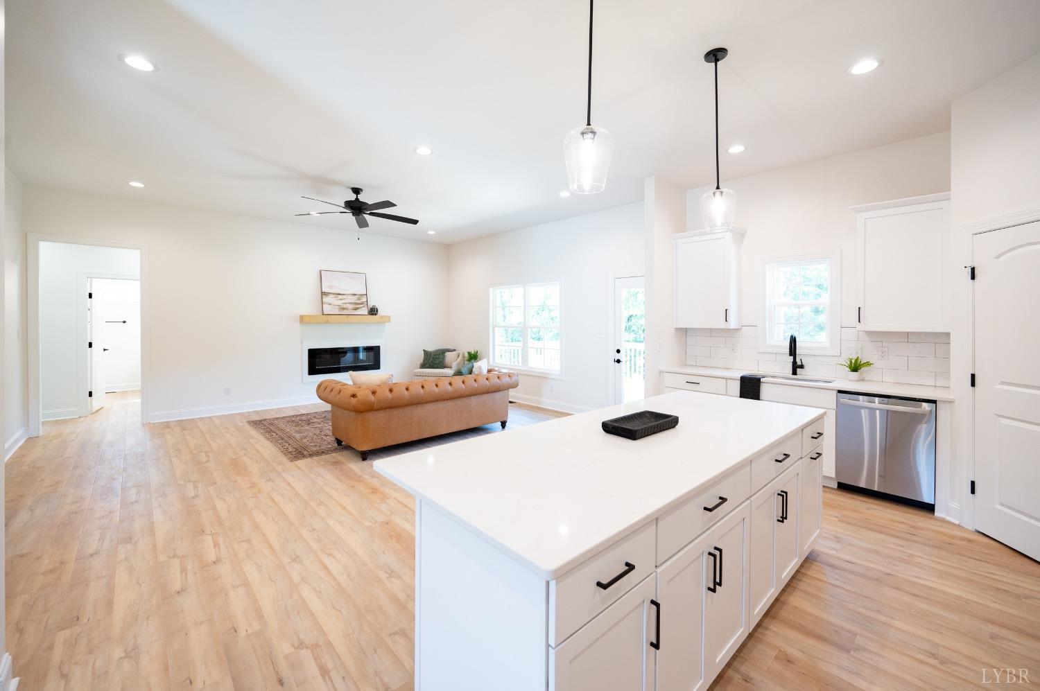 2849 Everett Road Forest, VA 24551 - Photo 25 of 55