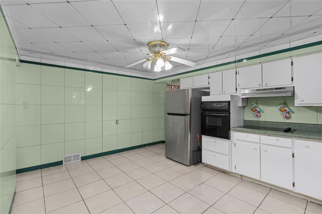 1105 Greentree Road Pittsburgh, PA 15220 - Photo 16 of 29