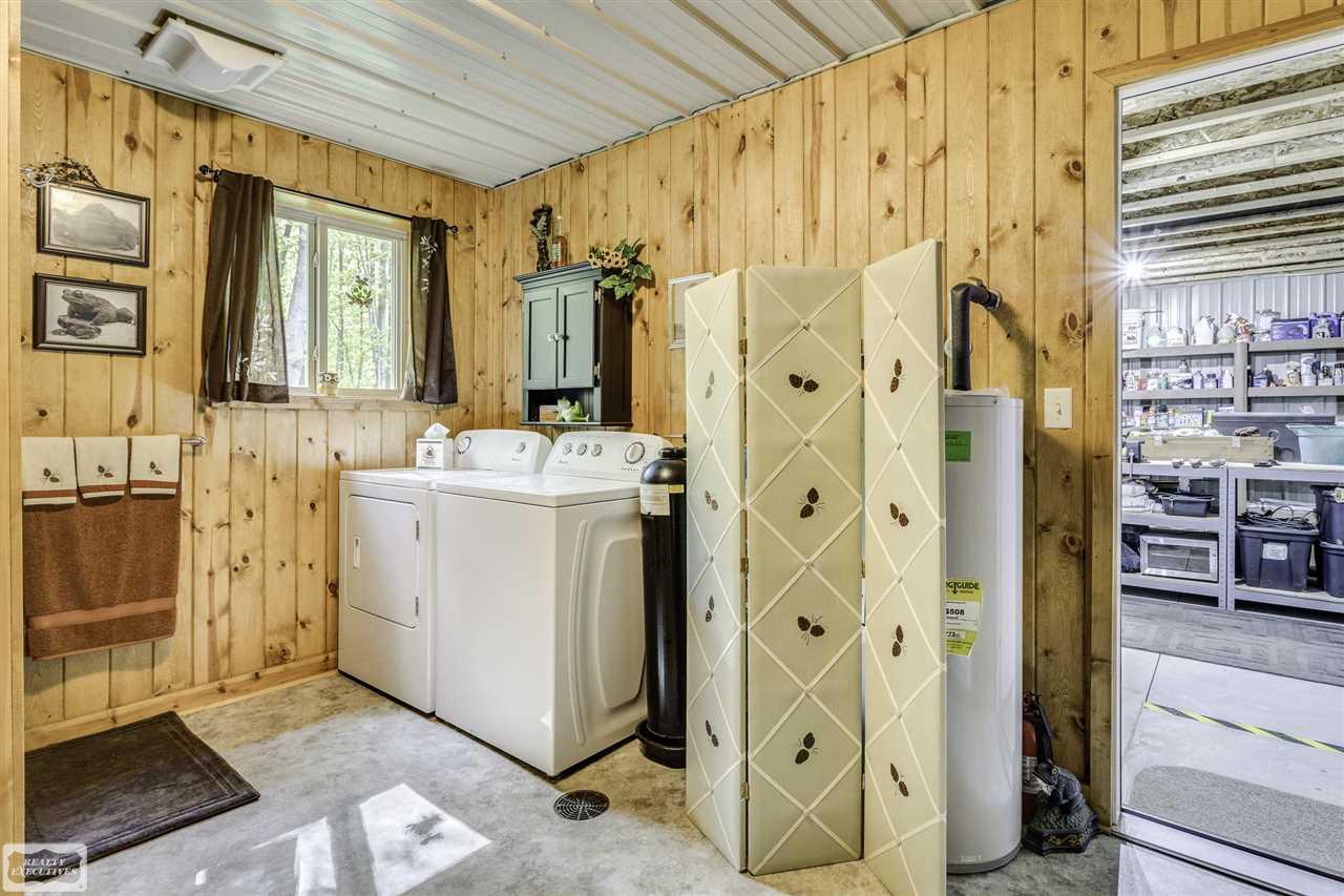10457 Imlay City Road Avoca, MI 48006 - Photo 54 of 77 50075271-53.JPG