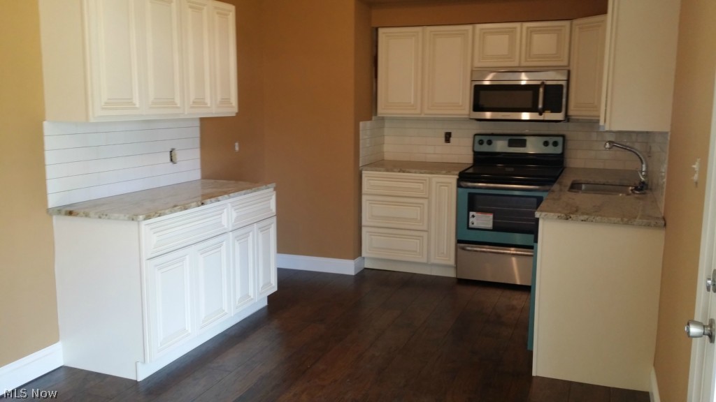 229 Ledge Road Northfield, OH 44067 - Photo 2 of 7 Gallery Image 2