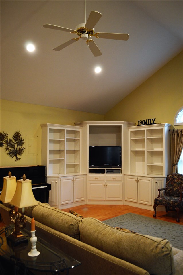 1501 Frey Road Evansville, IN 47712 - Photo 8 of 25 Gallery Image 8