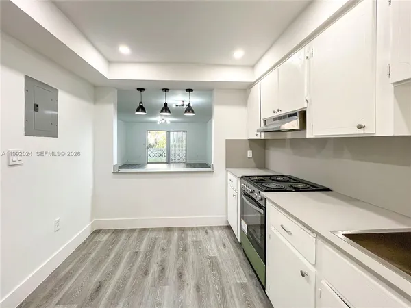 $2,600 | 2005 Sans Souci Boulevard, Unit 107, North Miami, FL 33181