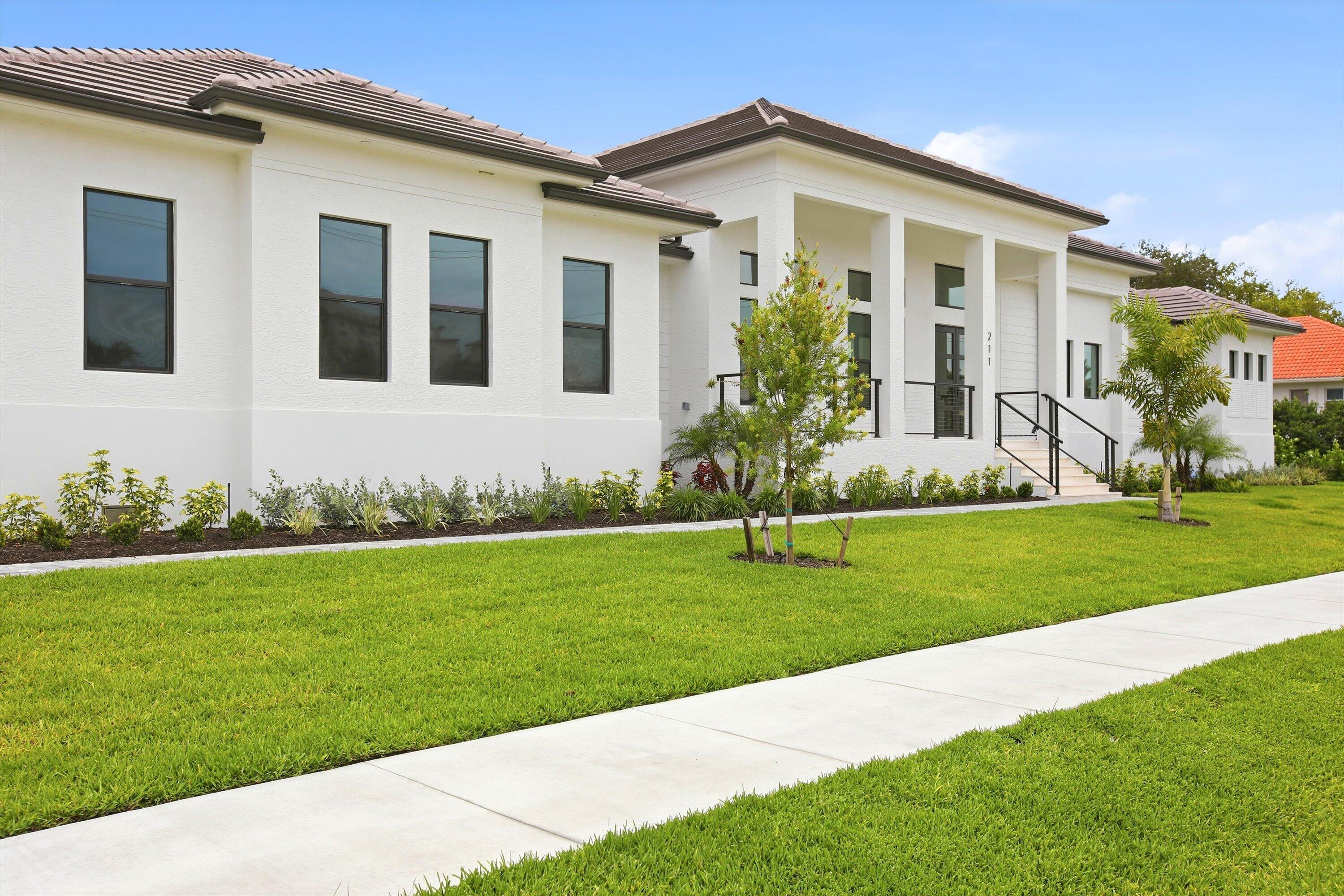211 Landmark Street Marco Island, FL 34145 - Photo 5 of 85 211 4