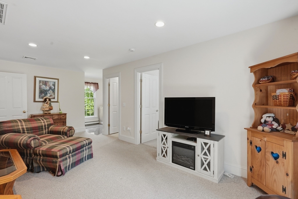 332 Division Road Dartmouth, MA 02748 - Photo 13 of 42 Gallery Image 13