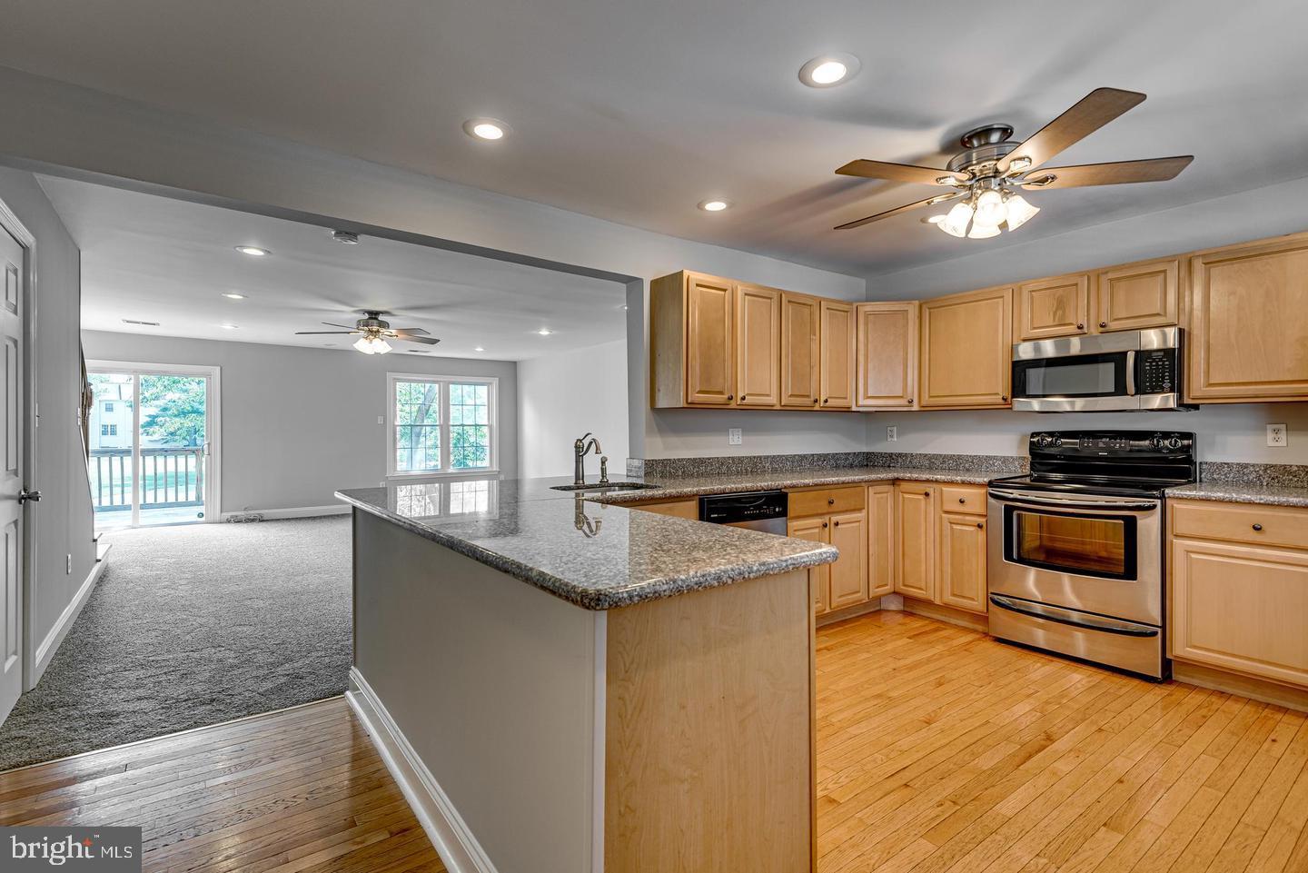 1663 Hart Court Crofton, MD 21114 - Photo 4 of 29