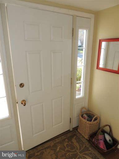7834 Greeley Boulevard Springfield, VA 22152 - Photo 4 of 27 Interior (General)