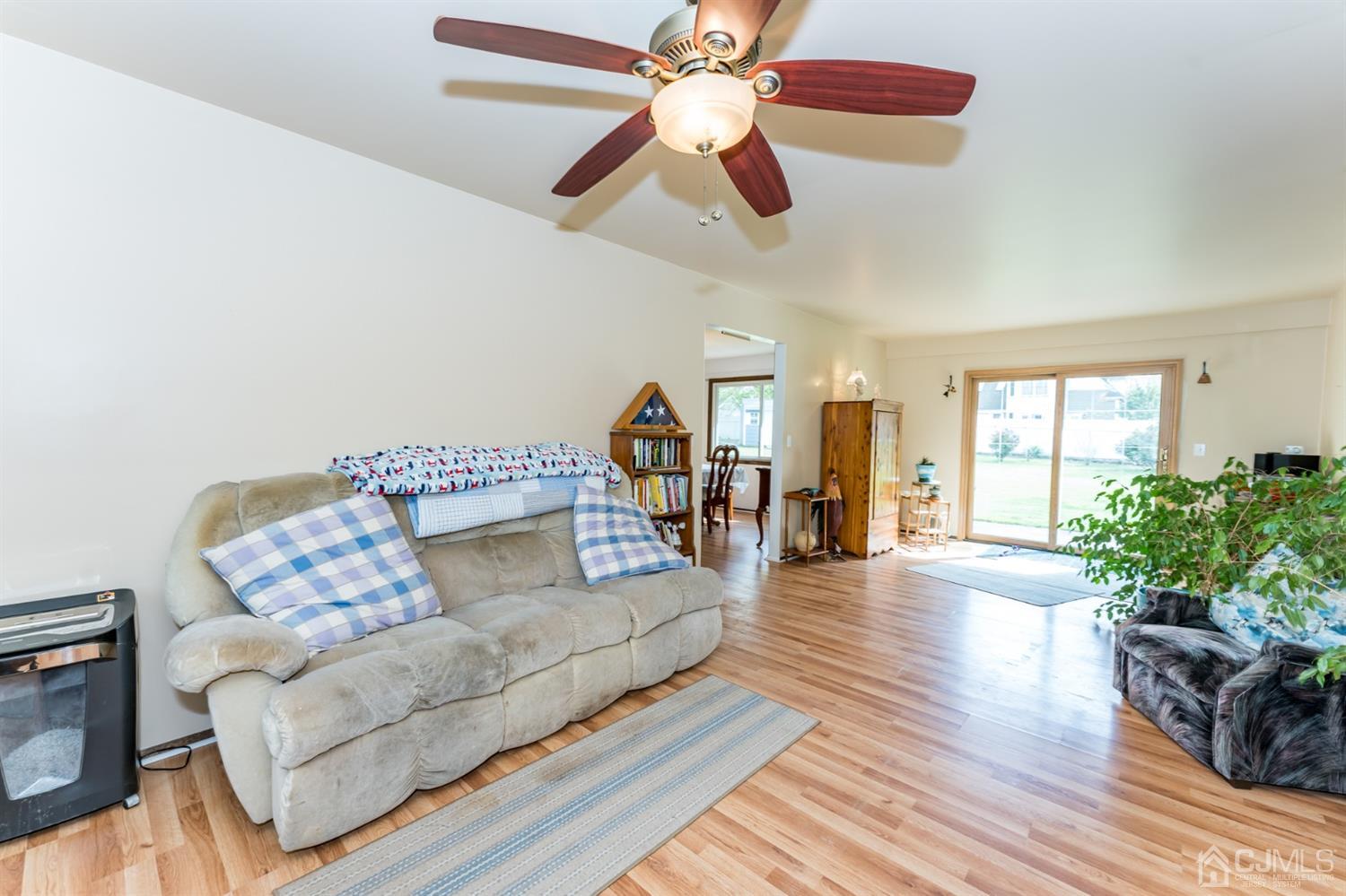 88 Stratton Street South Piscataway, NJ 08854 - Photo 11 of 22 a living room with furniture and a large window